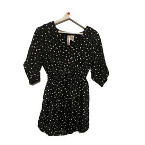Mimi Chica Dress Juniors Small Black Capped‎ Sleeve A Line Elastic Waist